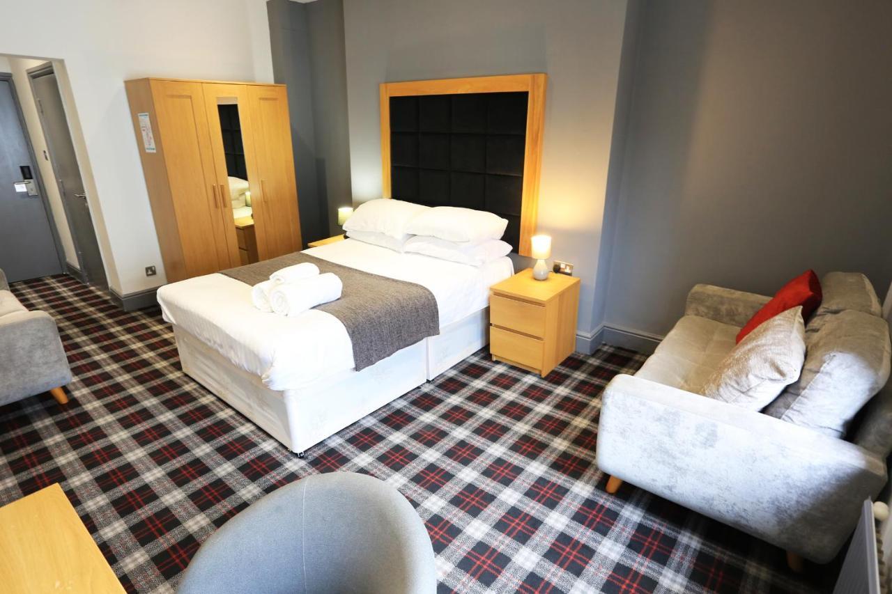 The Huddersfield Hotel Eksteriør billede