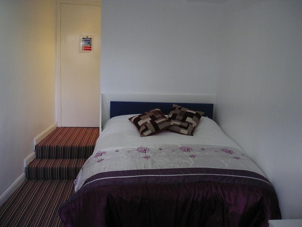 The Huddersfield Hotel Eksteriør billede