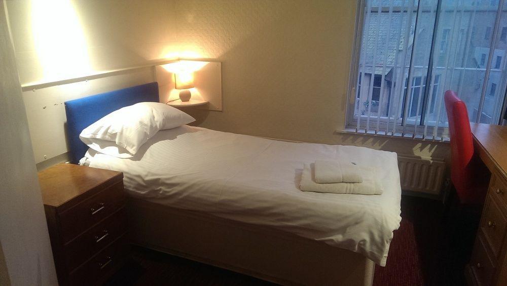 The Huddersfield Hotel Eksteriør billede